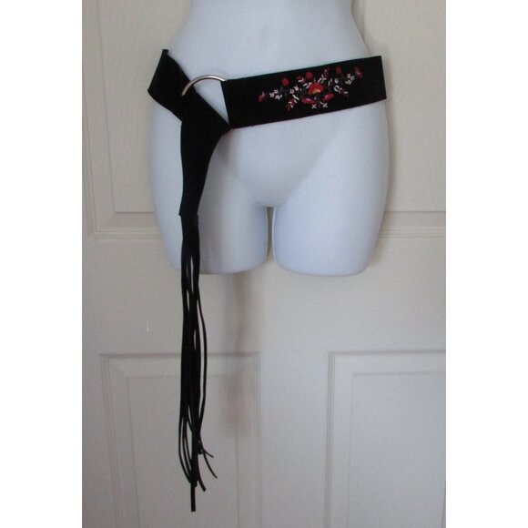 Black Faux Suede Embroidered Fringe Belt - Picture 8 of 8